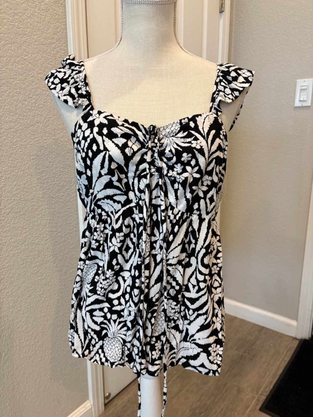 LOFT Black & White Floral Tie-Front Camisole